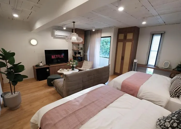 The Shantipan Jasmine - Cozy Retreat 400m From Bts Station * 방콕