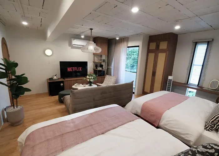 아파트 The Shantipan Jasmine - Cozy Retreat 400m From Bts Station